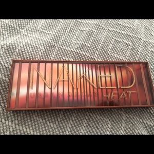Urban Decay Naked Heat Palette